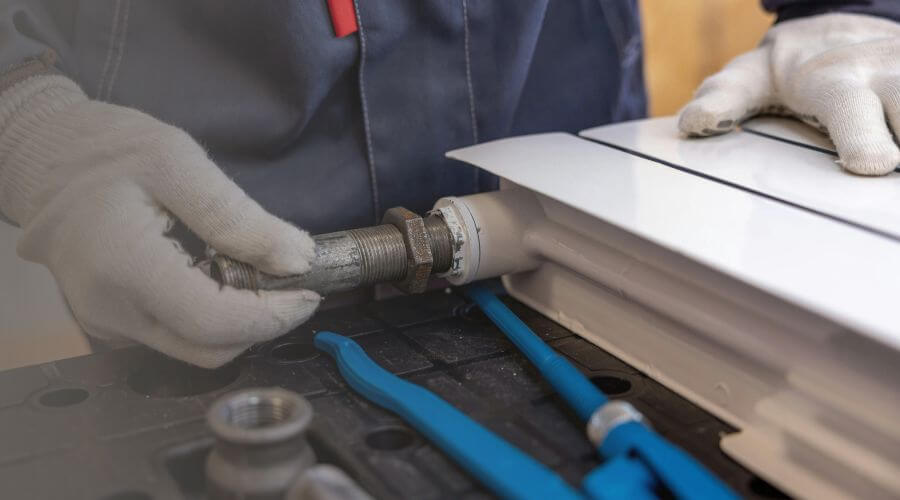 Burst pipe repair in Medicine Bow, WY